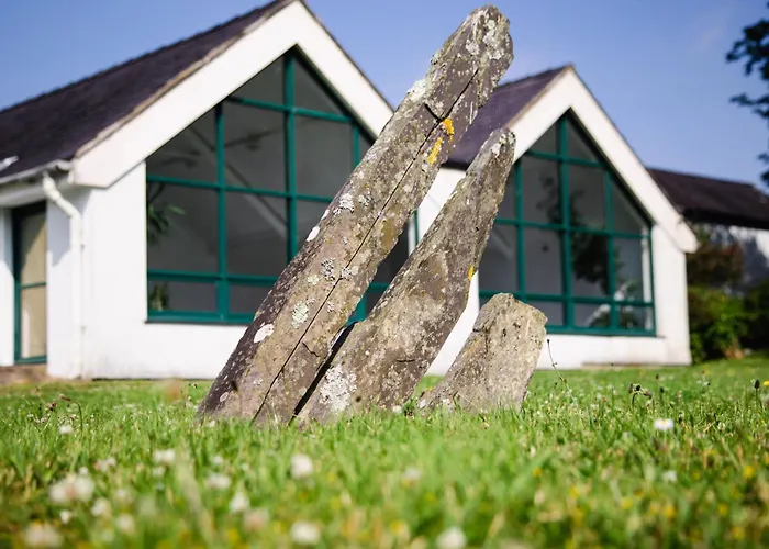 Trigonos - Peaceful Lakeside B&B And Retreat In Eryri National Park