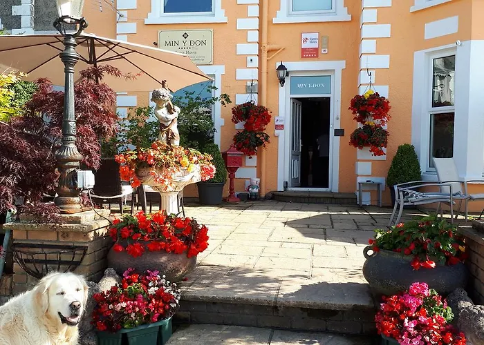 Min Y Don Guest House